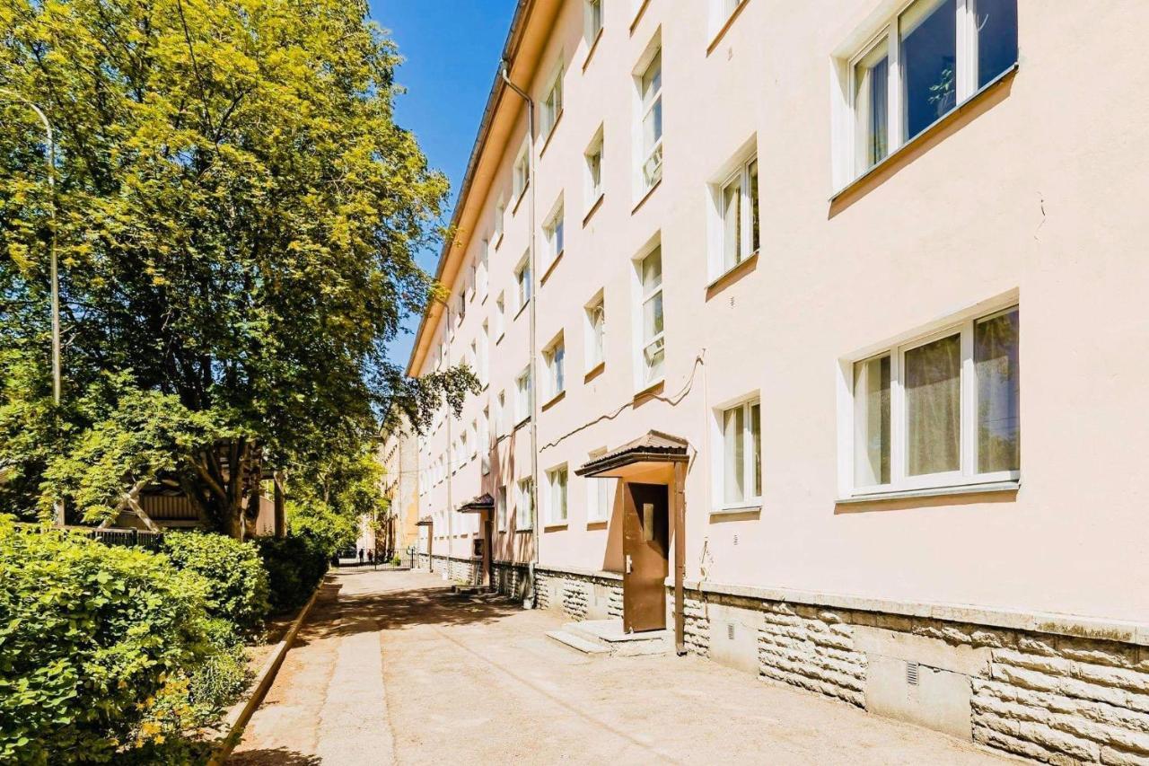 Sunny Apartment, 7 Min With Tram To The Old Town Reval Esterno foto